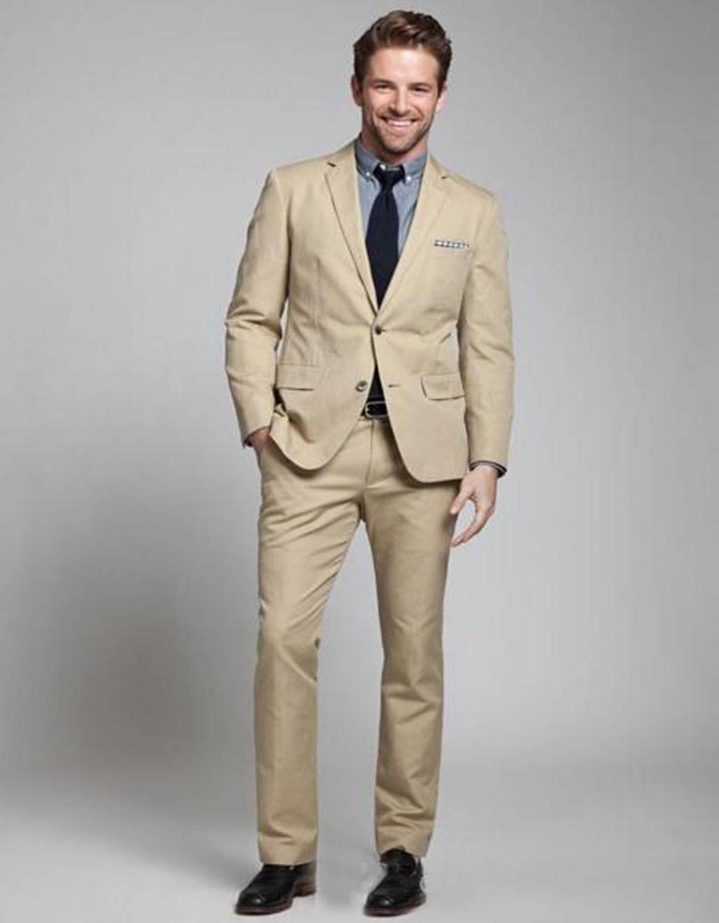 10 Amazing Wedding Suits for Men